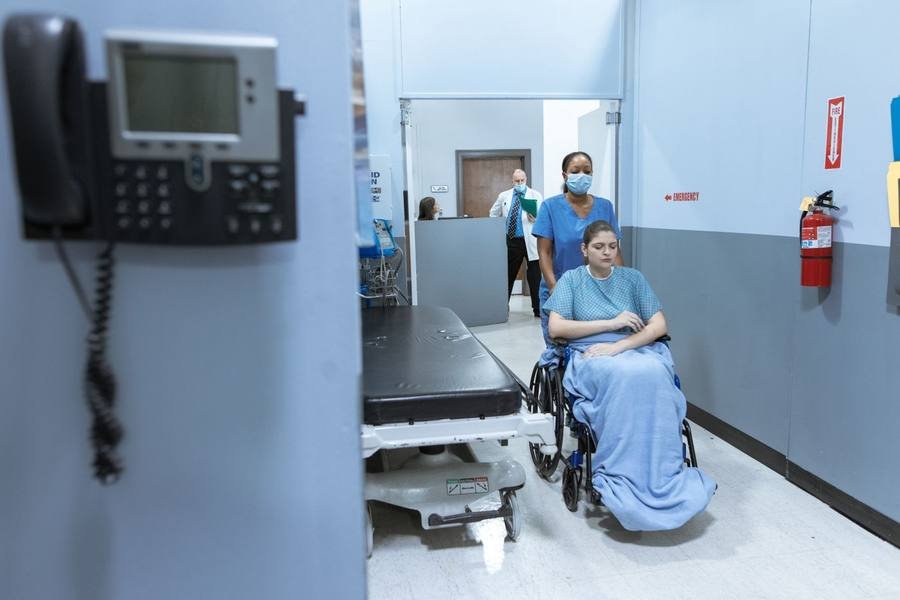 Hospital & Stretcher Elevators